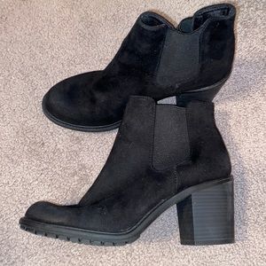 Black Merona ankle boot